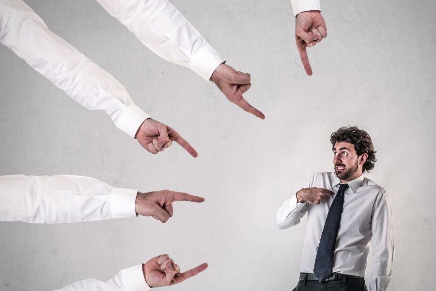 judgemental siblings