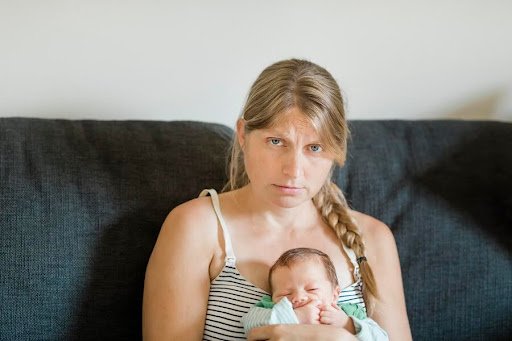 how to help someone with postpartum depression
